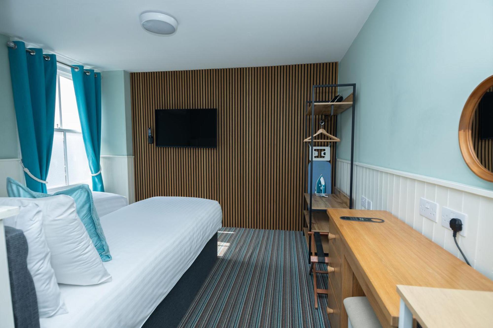 The Clarendon Hotel Deal Luaran gambar